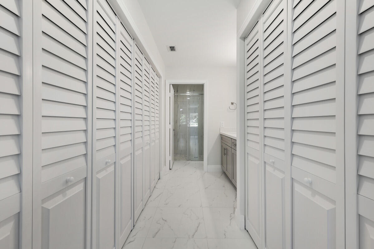 8157 Springtree Road Boca Raton, FL 33496 - Photo 14 of 24 14