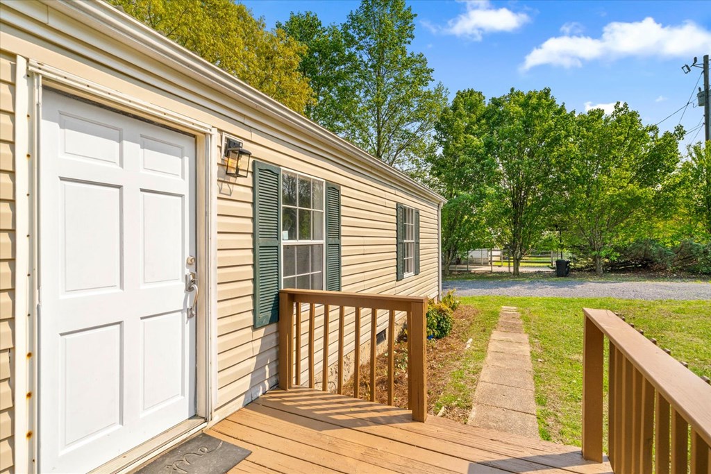 775 Ridgeview Circle Chatsworth, GA 30705 - Photo 6 of 33