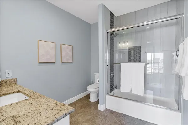 $2,900 | 721 Rock Harbor Court, Granbury, TX 76048