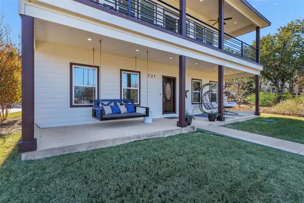 $2,900 | 721 Rock Harbor Court, Granbury, TX 76048