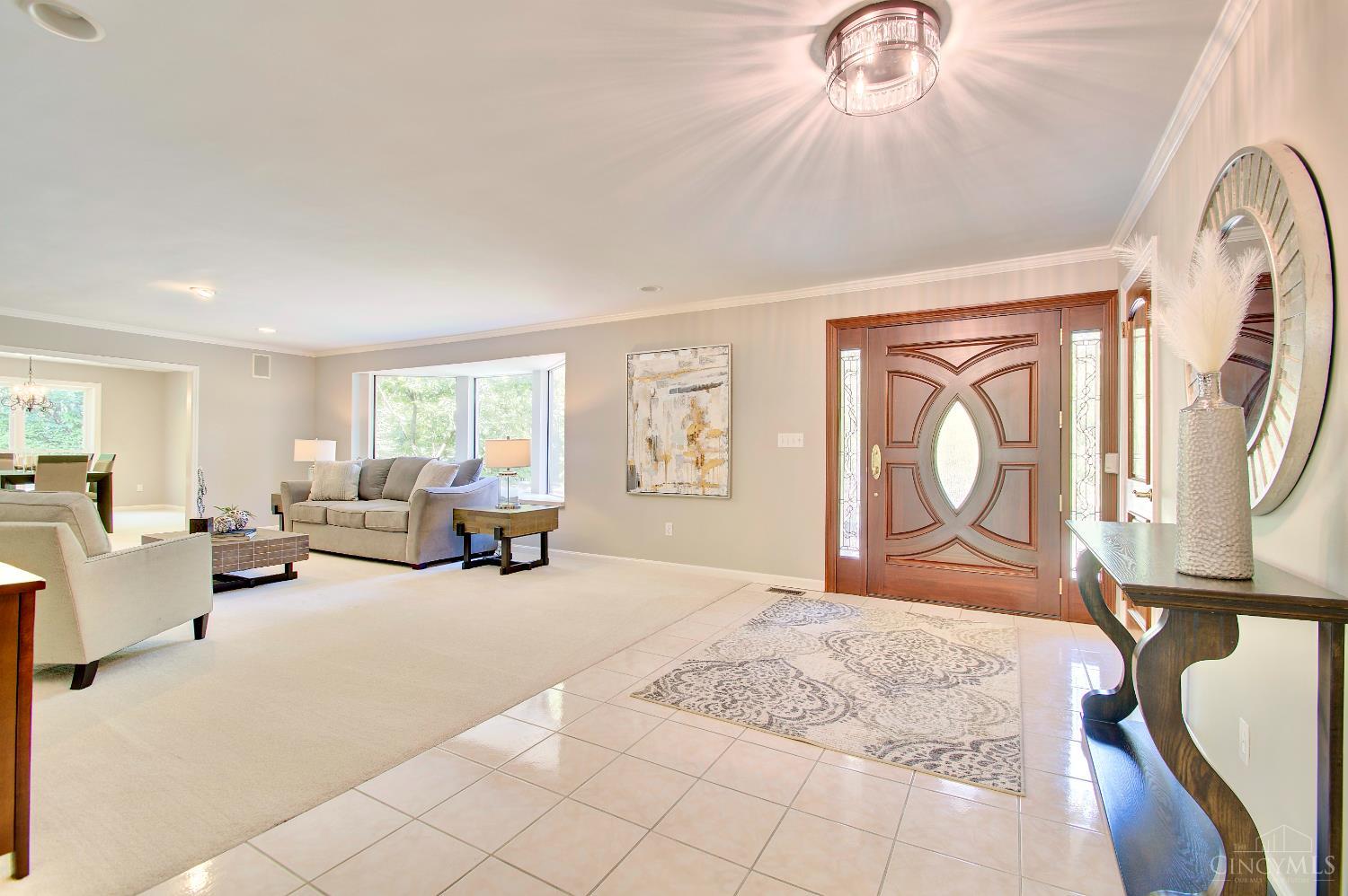 5995 Drake Road Cincinnati, OH 45243 - Photo 3 of 80