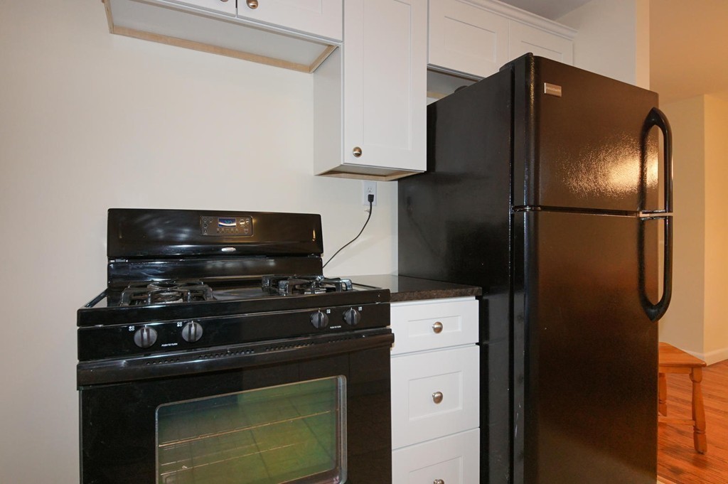 191 Framingham Road Marlborough, MA 01752 - Photo 6 of 27 Gallery Image 6