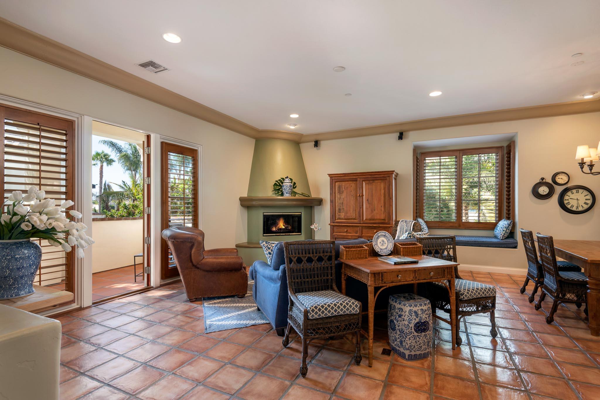 214 Santa Barbara Street, Unit A Santa Barbara, CA 93101 - Photo 2 of 19 LR2