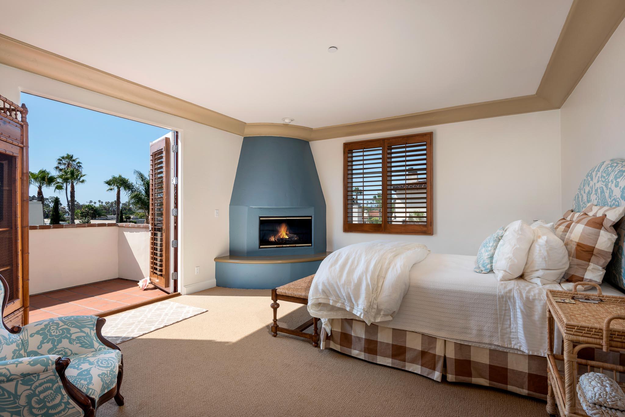 214 Santa Barbara Street, Unit A Santa Barbara, CA 93101 - Photo 7 of 19 Master