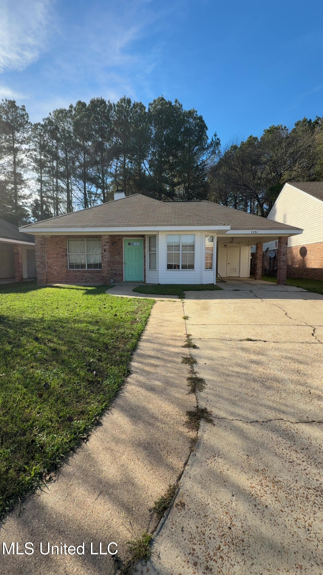 1531 Chelsea Lane Richland, MS 39218 - Photo 2 of 25 IMG_6932