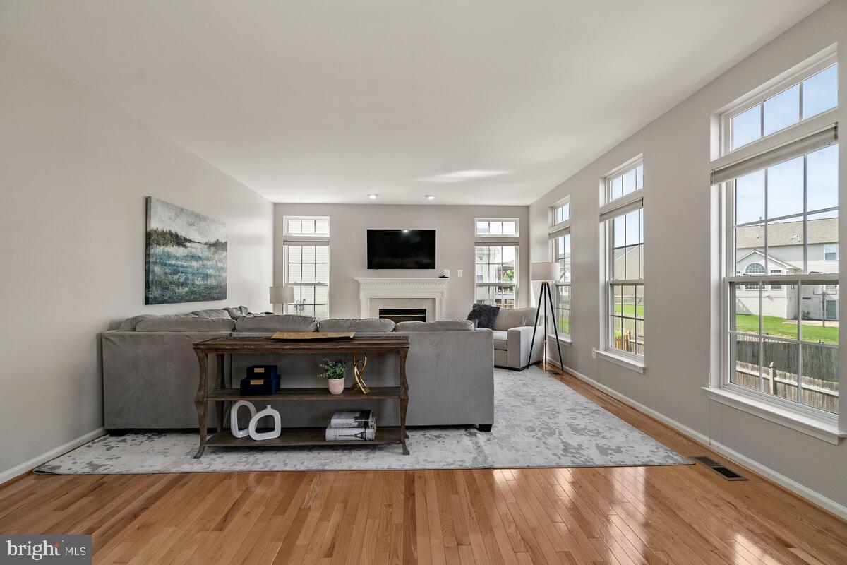 18414 Cornflower Road Boyds, MD 20841 - Photo 15 of 63 Family Room