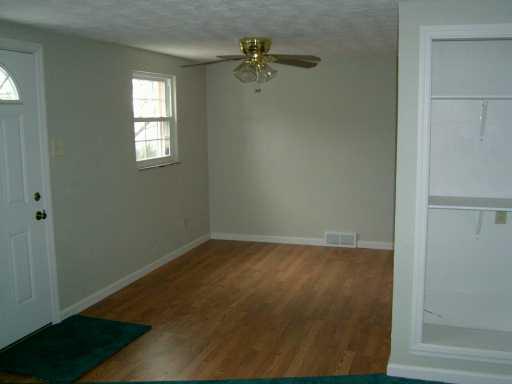 1353 Hamilton Road Castle Shannon, PA 15234 - Photo 5 of 8 Other.