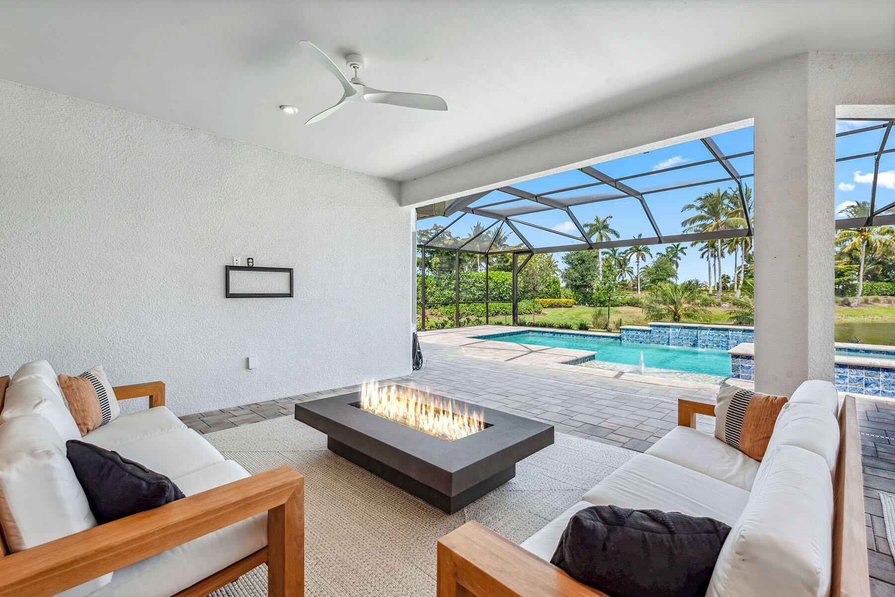 15537 Rio Ponace Court Naples, FL 34114 - Photo 25 of 45 224036741ll
