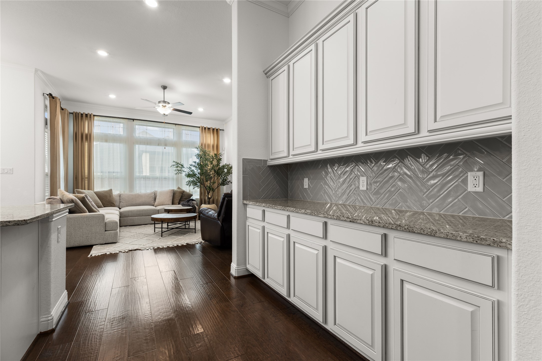 28230 Emerald Bend Spring, TX 77386 - Photo 7 of 43