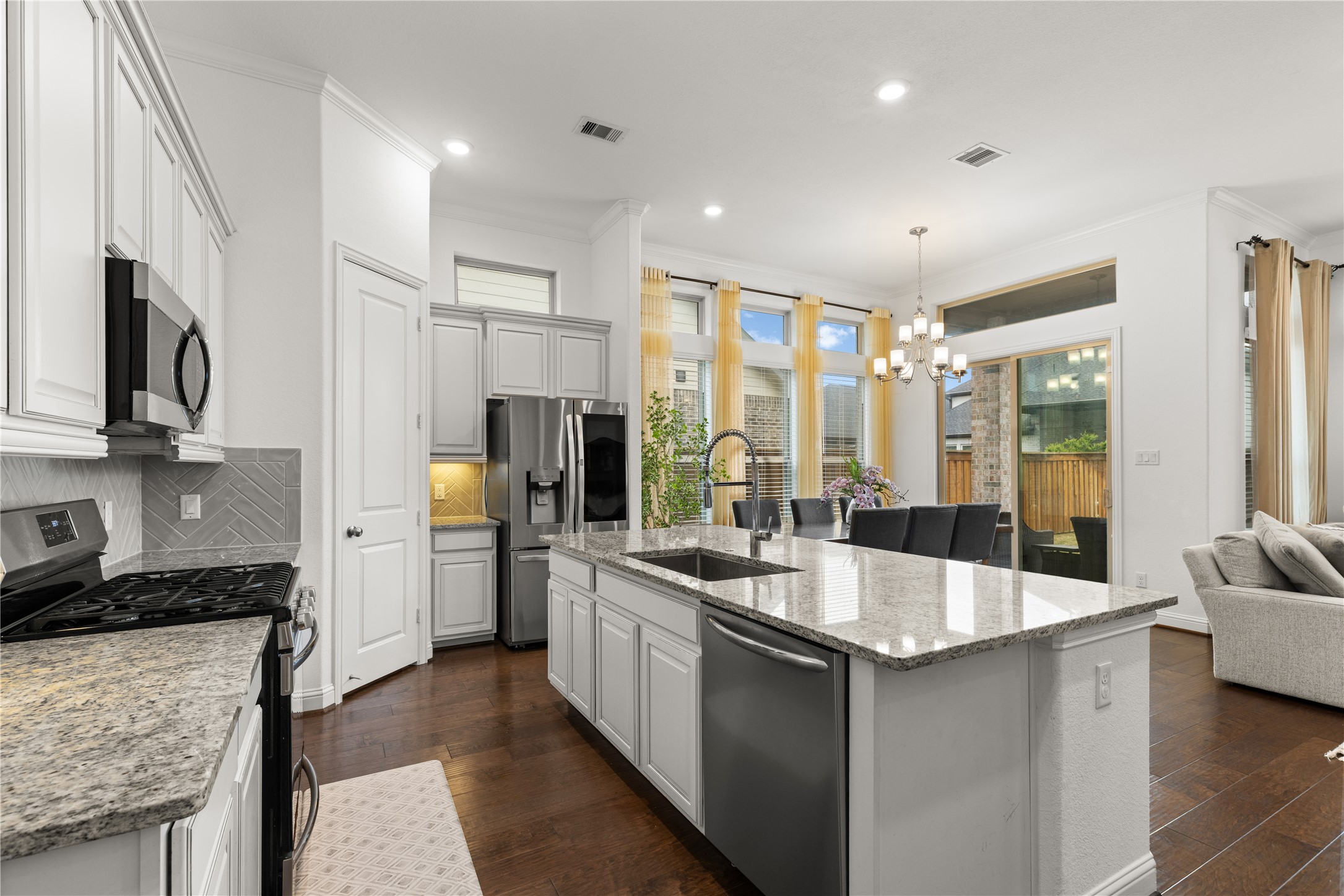 28230 Emerald Bend Spring, TX 77386 - Photo 8 of 43