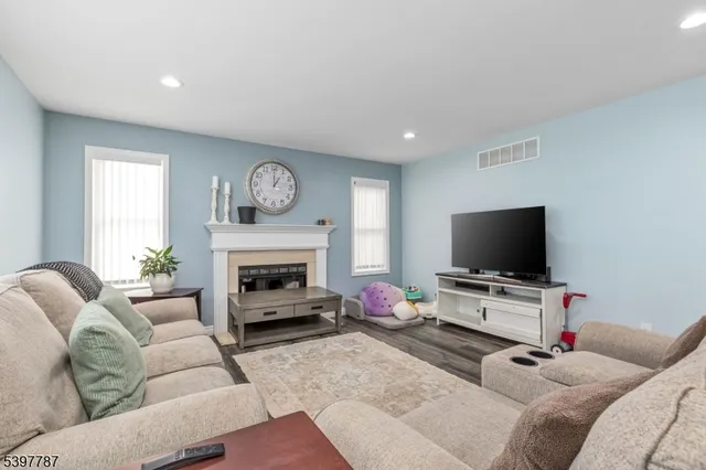 $799,900 | 126 North 13th Street, Kenilworth, NJ 07033