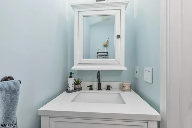 $799,900 | 126 North 13th Street, Kenilworth, NJ 07033