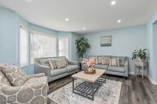 $799,900 | 126 North 13th Street, Kenilworth, NJ 07033