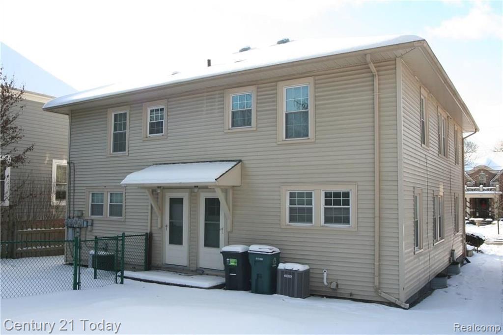 408 Baldwin Road Birmingham, MI 48009 - Photo 2 of 23