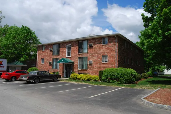 $1,851 | 93 West Street, Unit 31, Milford, NH 03055