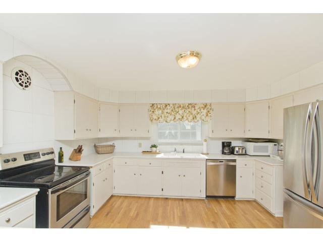 2721 Bryden Road Bexley, OH 43209 - Photo 9 of 24 Gallery Image 9