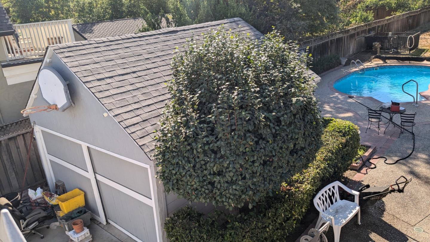943 Riverside Drive San Jose, CA 95125 - Photo 12 of 13 a balcony with table and chairs