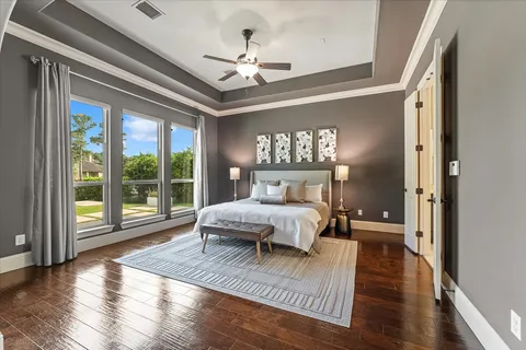 $1,548,000 | 19 Paloma Bend Place, The Woodlands, TX 77389