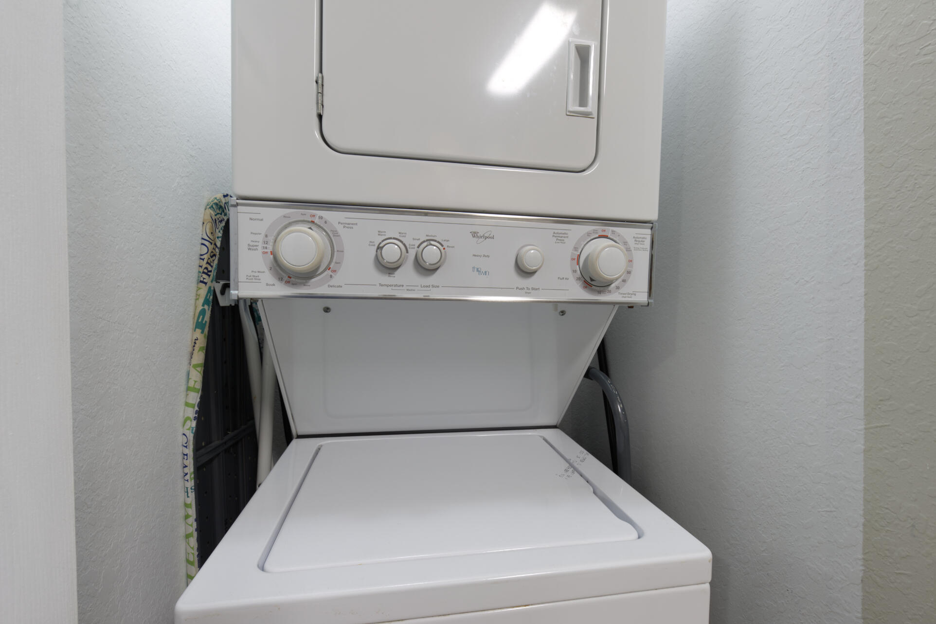 1934 Alamanda Way Riviera Beach, FL 33404 - Photo 16 of 20 Washer & Dryer