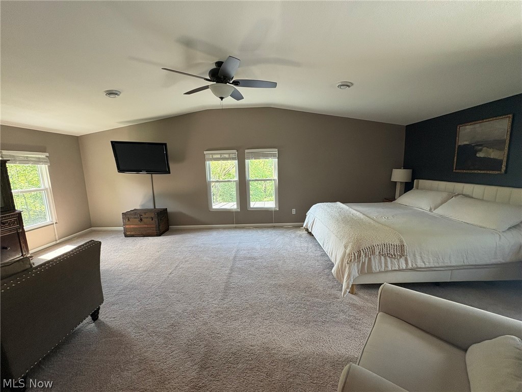 9120 Howland Springs Road Southeast Warren, OH 44484 - Photo 11 of 19