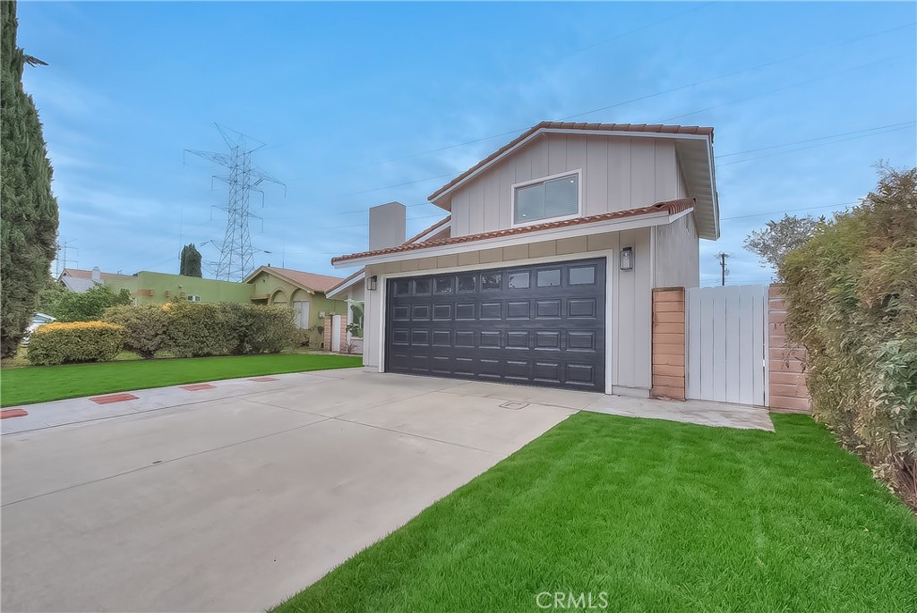 286 West Renwick Road Azusa, CA 91702 - Photo 2 of 75 Driveway