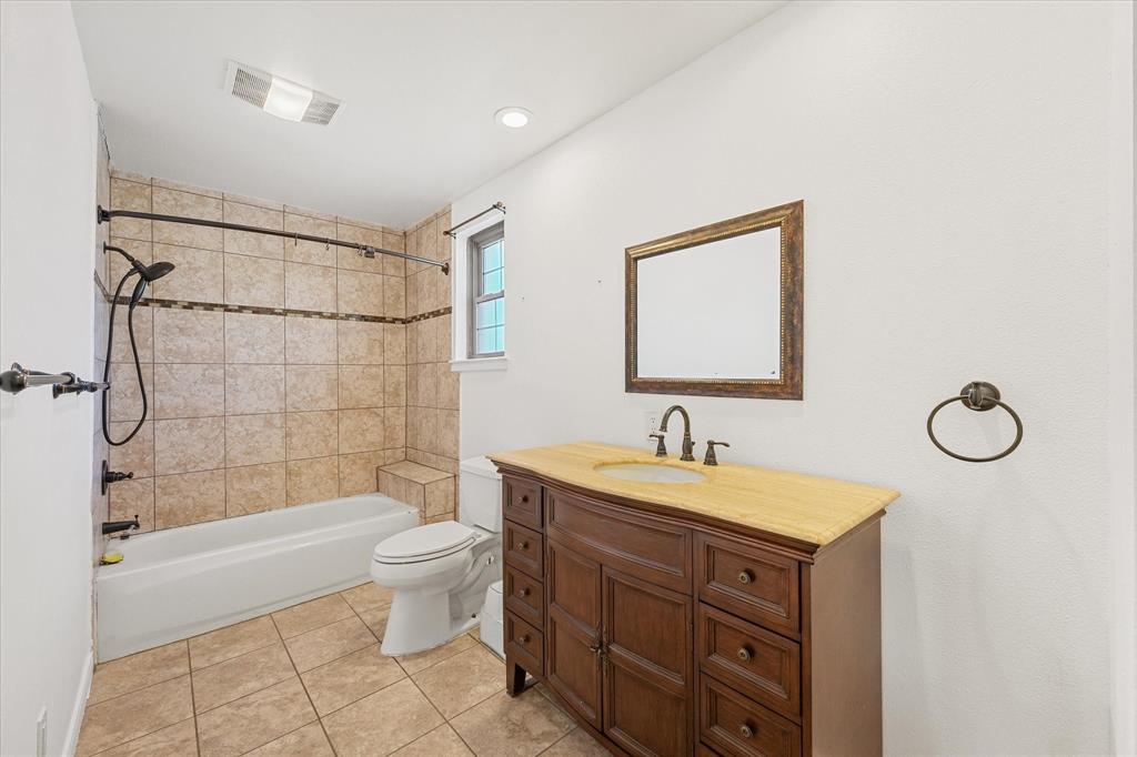 4633 Farm To Market 36 Celeste, TX 75423 - Photo 14 of 40