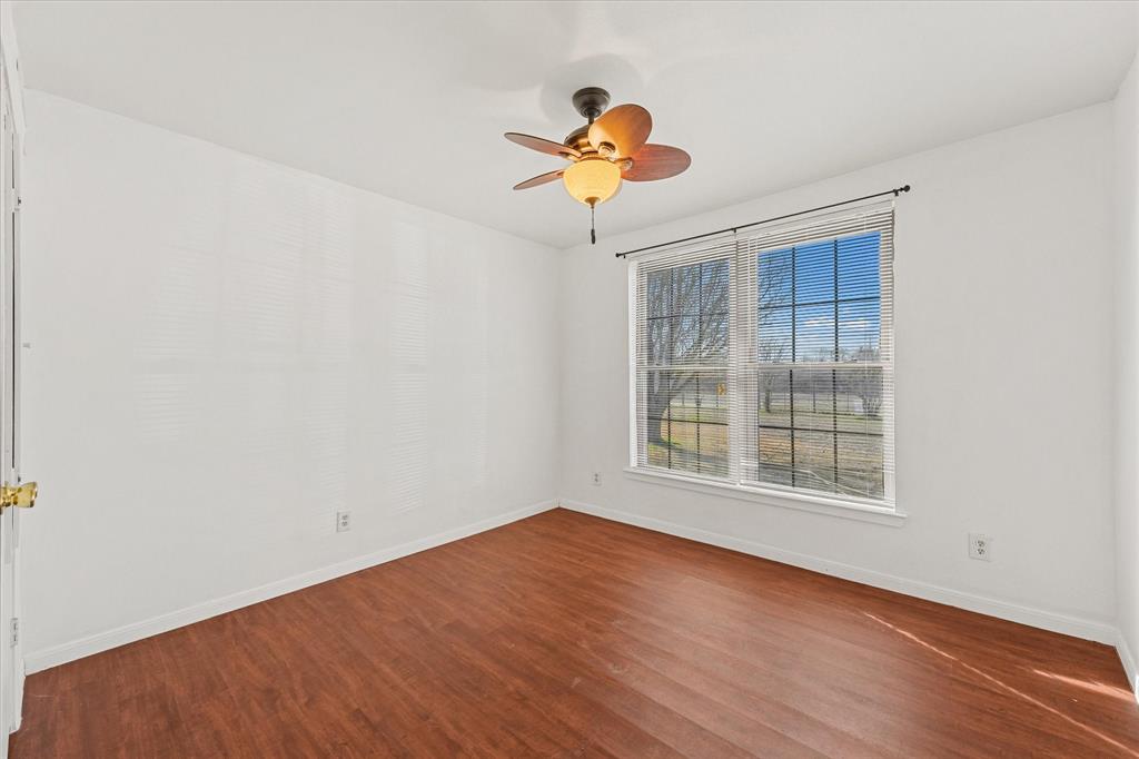 4633 Farm To Market 36 Celeste, TX 75423 - Photo 15 of 40