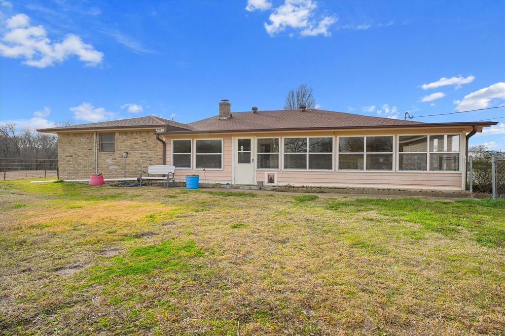 4633 Farm To Market 36 Celeste, TX 75423 - Photo 35 of 40