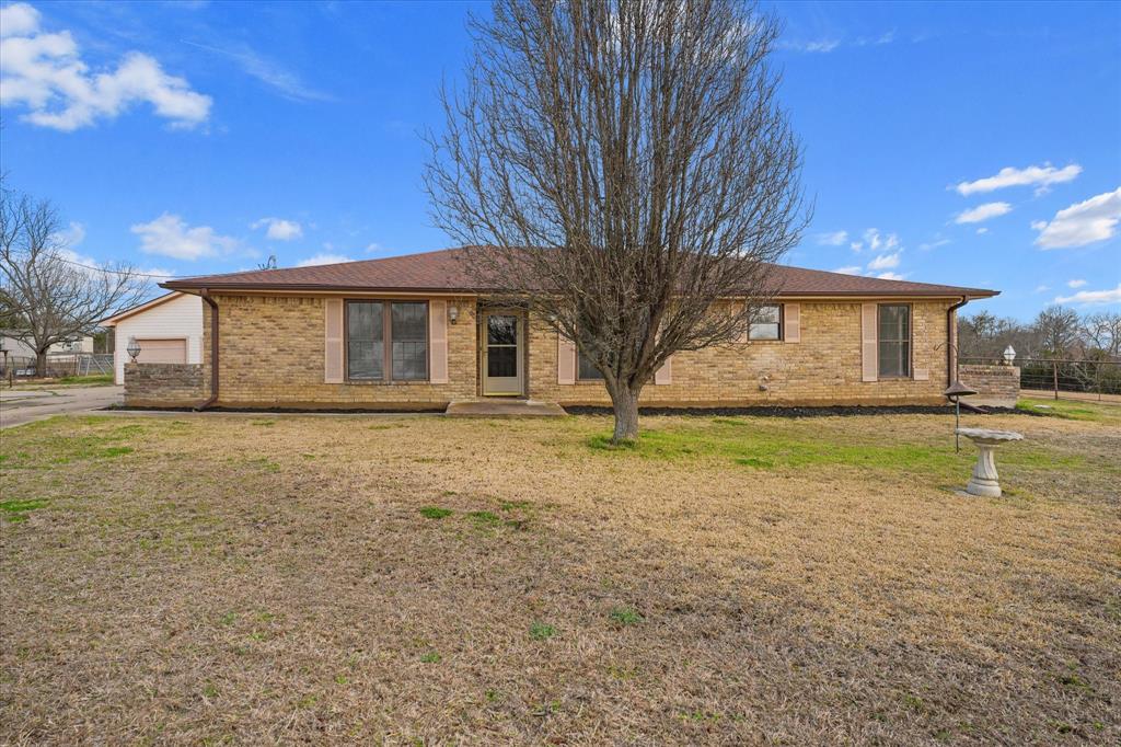 4633 Farm To Market 36 Celeste, TX 75423 - Photo 4 of 40