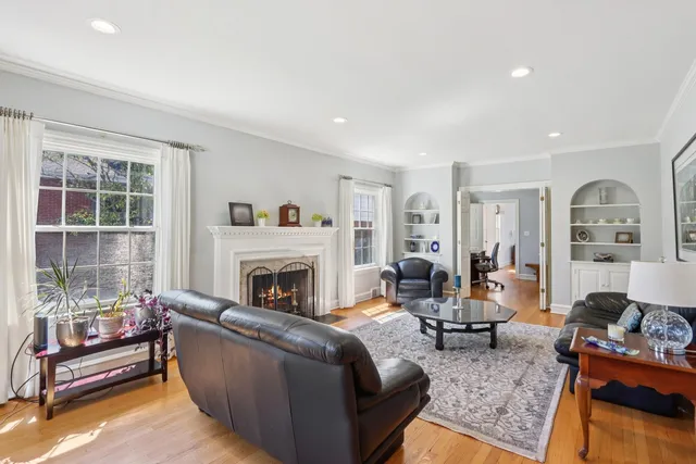 $1,199,000 | 846 Wagner Road, Glenview, IL 60025