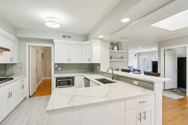 $1,199,000 | 846 Wagner Road, Glenview, IL 60025