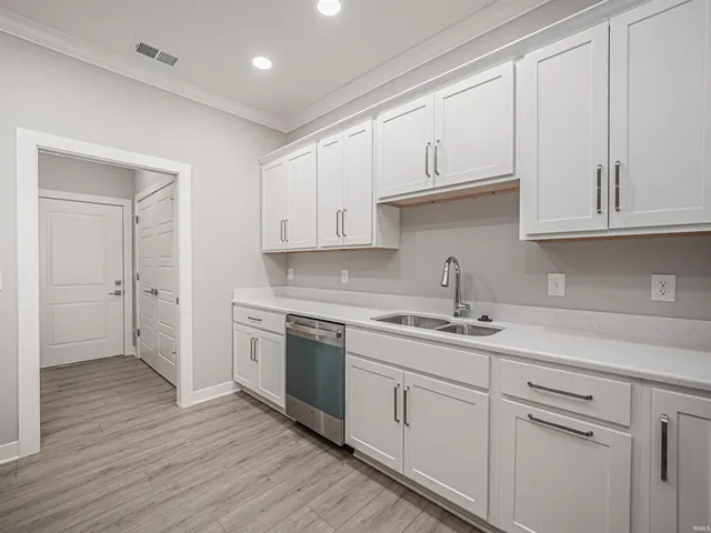 $300,000 | 3879 High Pointe Drive, Newburgh, IN 47630