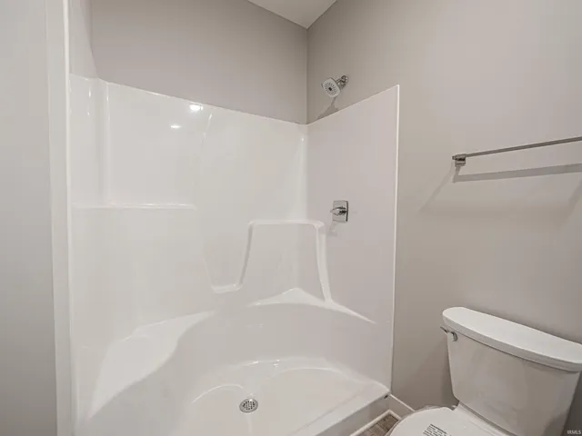 $300,000 | 3879 High Pointe Drive, Newburgh, IN 47630