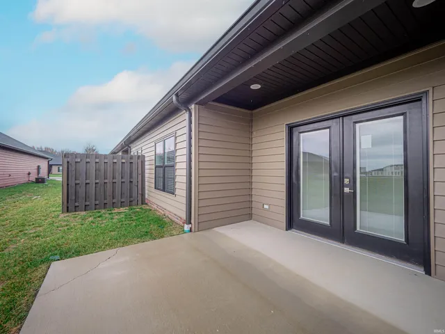 $300,000 | 3879 High Pointe Drive, Newburgh, IN 47630