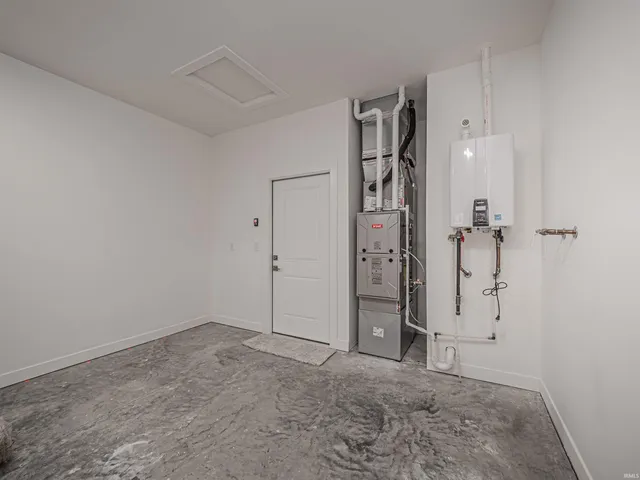 $300,000 | 3879 High Pointe Drive, Newburgh, IN 47630