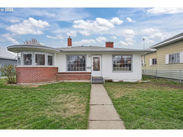$299,900 | 1705 Valley Avenue, Baker City, OR 97814