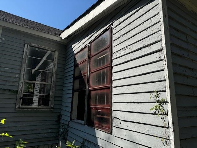 177 Modder Avenue Memphis, TN 38109 - Photo 11 of 16 a view of entryway