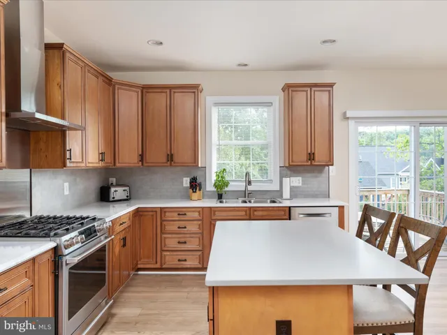 $590,000 | 514 Sleigh Drive, Cross Junction, VA 22625