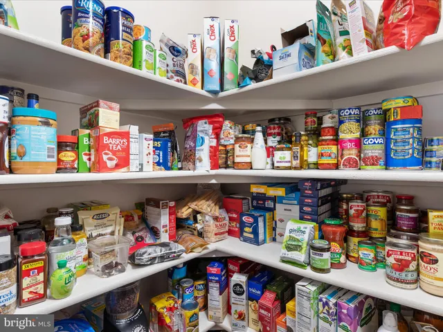 $590,000 | 514 Sleigh Drive, Cross Junction, VA 22625