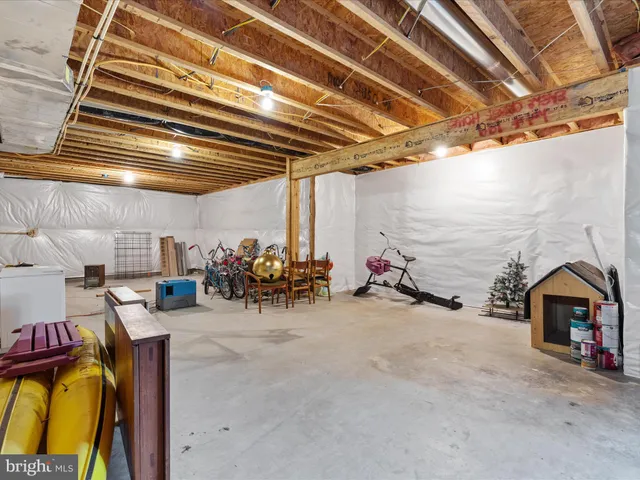 $590,000 | 514 Sleigh Drive, Cross Junction, VA 22625