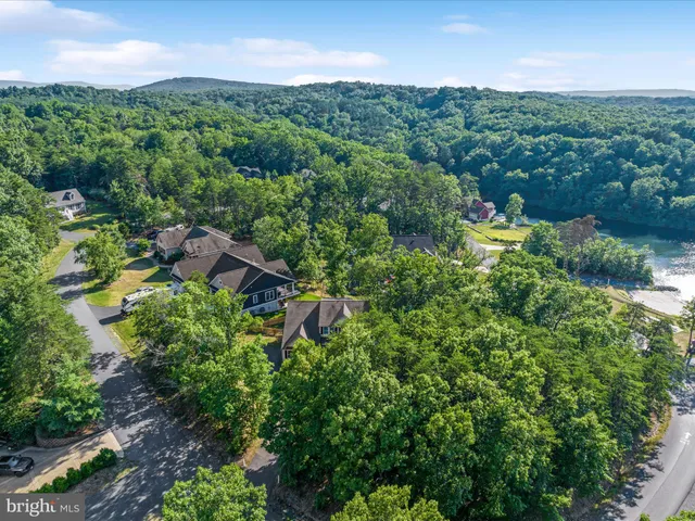 $590,000 | 514 Sleigh Drive, Cross Junction, VA 22625