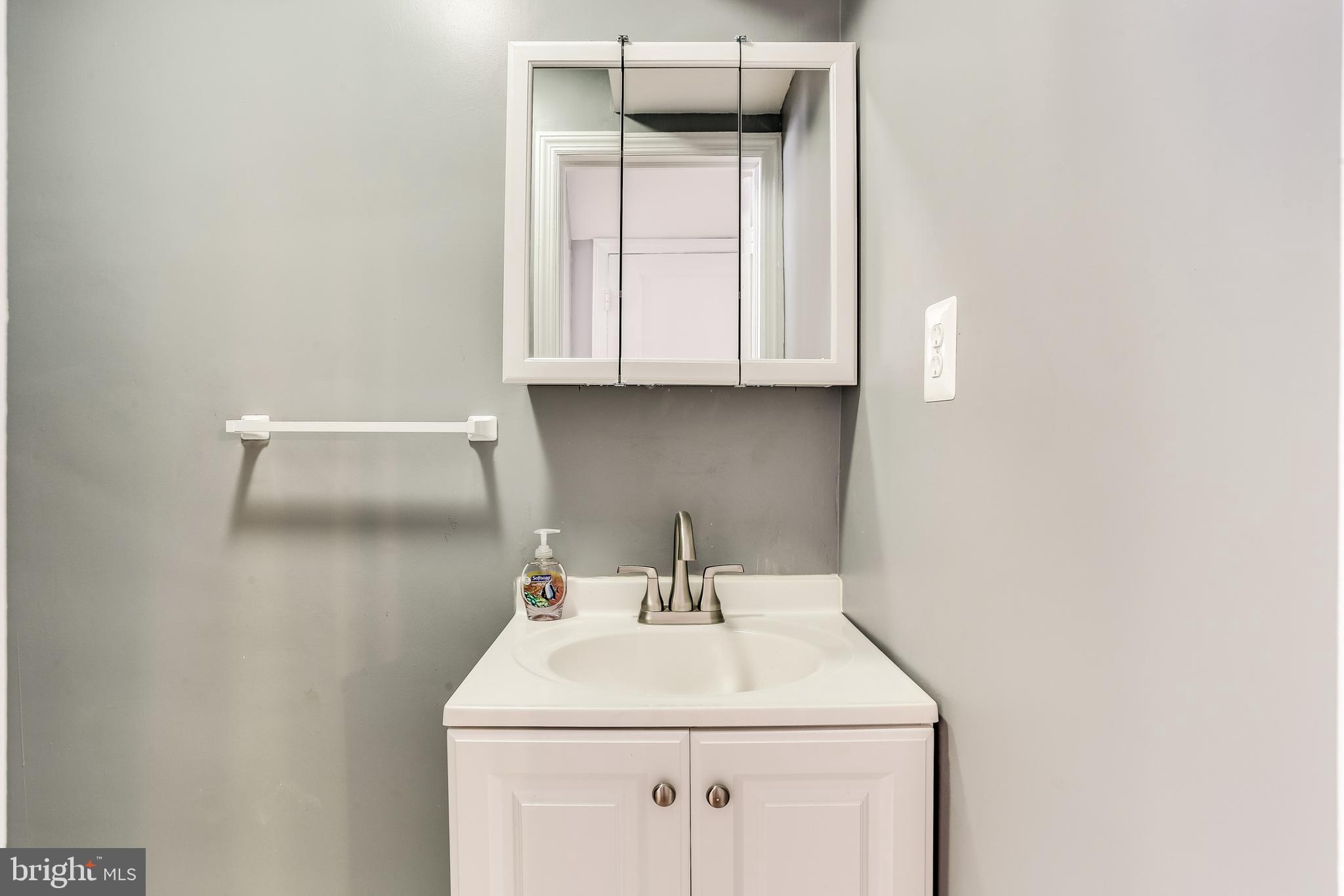 3220 Dorithan Road Baltimore, MD 21215 - Photo 8 of 19 Main Floor Half Bath