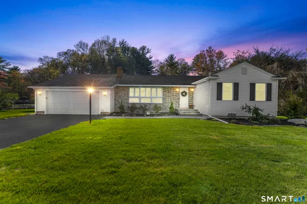 $439,900 | 1253 North Street, Suffield, CT 06078
