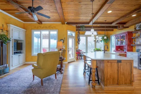 $1,100,000 | 4512 Iron Horse Drive, Leawood, KS 66224