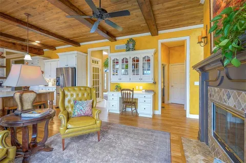 $1,100,000 | 4512 Iron Horse Drive, Leawood, KS 66224