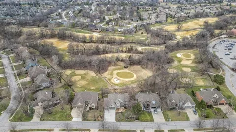 $1,000,000 | 4512 Iron Horse Drive, Leawood, KS 66224