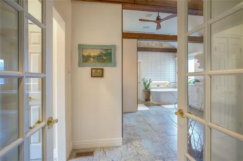 $1,100,000 | 4512 Iron Horse Drive, Leawood, KS 66224