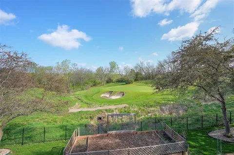 $1,000,000 | 4512 Iron Horse Drive, Leawood, KS 66224