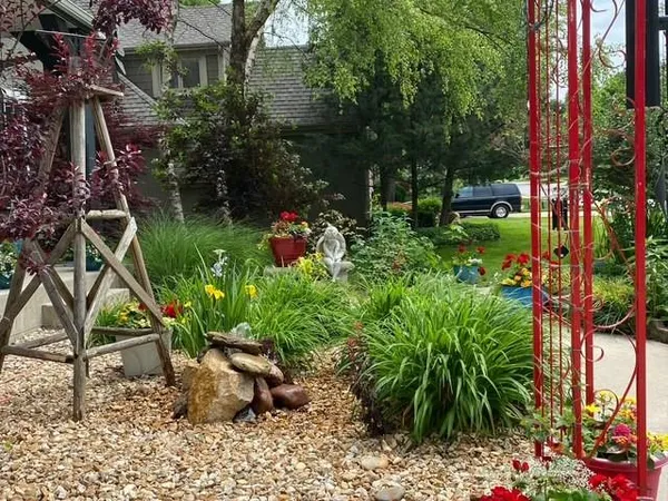 $1,000,000 | 4512 Iron Horse Drive, Leawood, KS 66224