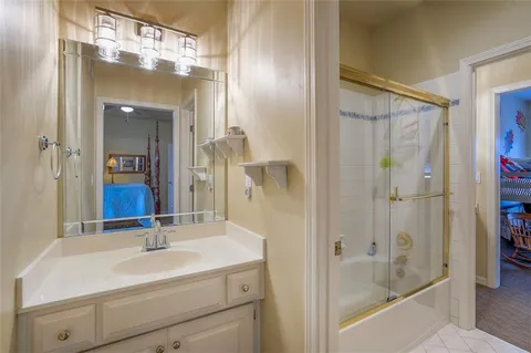 $1,100,000 | 4512 Iron Horse Drive, Leawood, KS 66224